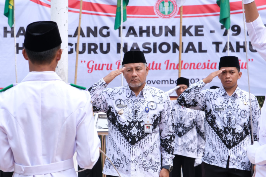 Pj. Bupati Minta Jaminan Perlindungan Guru Segera Diterbitkan