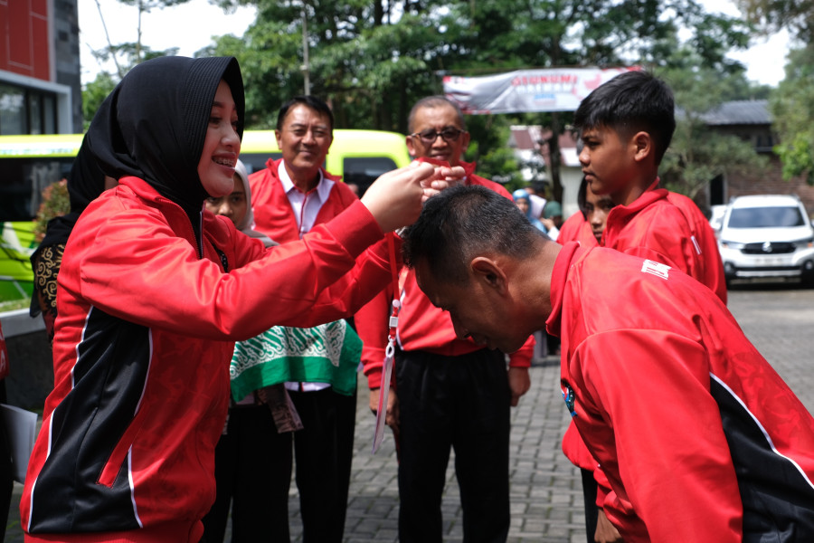 Lepas Kontingen POPDA Jateng, Wabup Nadia: Semoga Semangat Juang Atlet Jadi Inspirasi