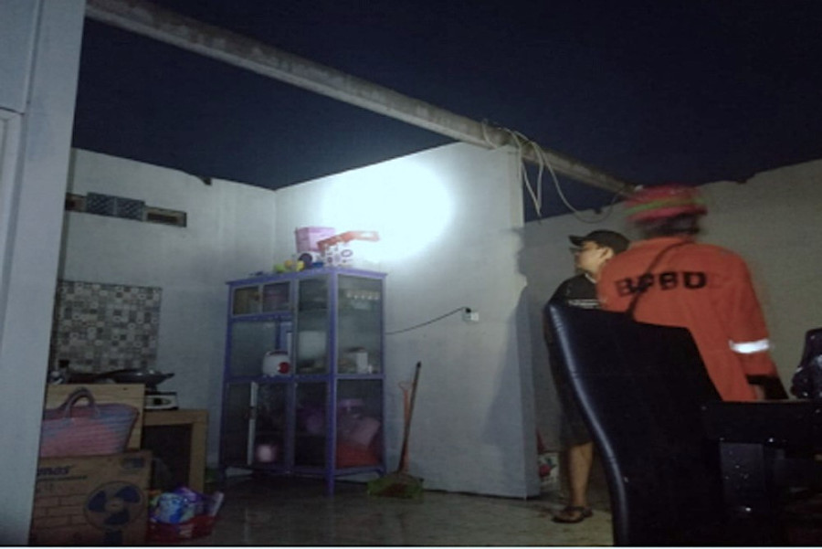 Hujan Deras Disertai Angin Kencang di Temanggung Landa Tiga Kecamatan dan Enam Desa