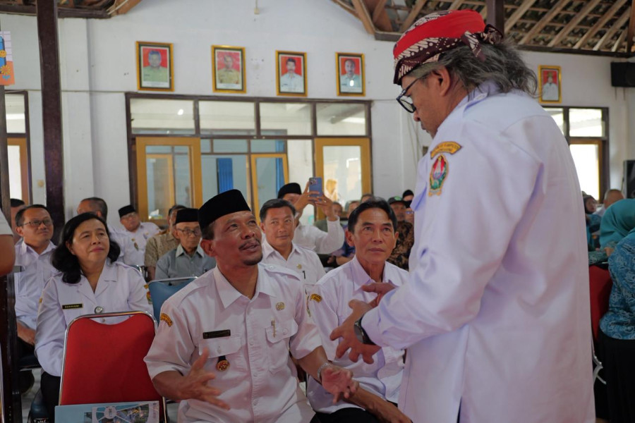 Siasati Keterbatasan Fiskal, Bupati Agus Gondrong dan DPRD ‘Keroyokan’ Bangun Pringsurat