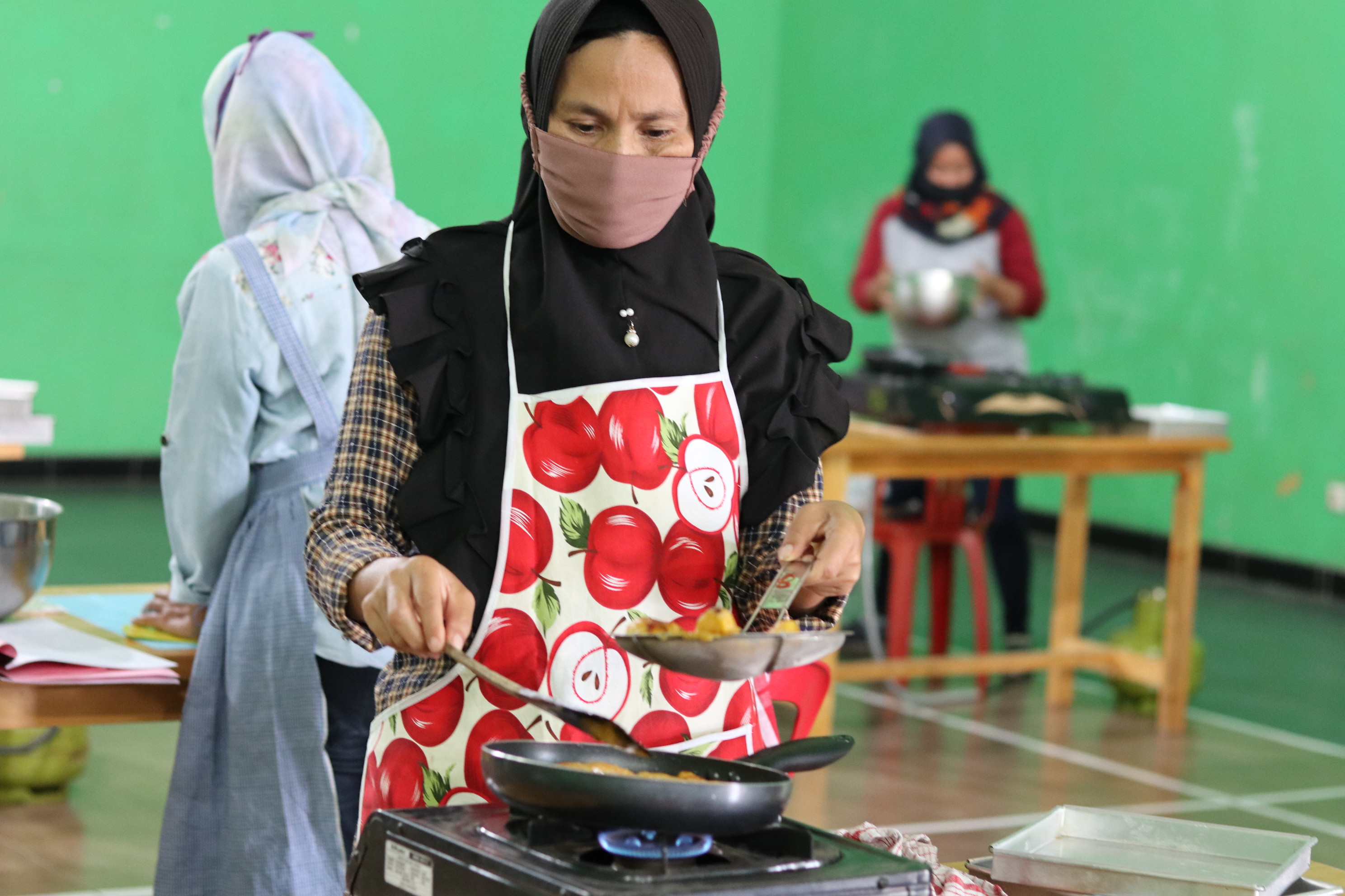 Harapan Bangkit dari Krisis dengan Berlatih Memasak