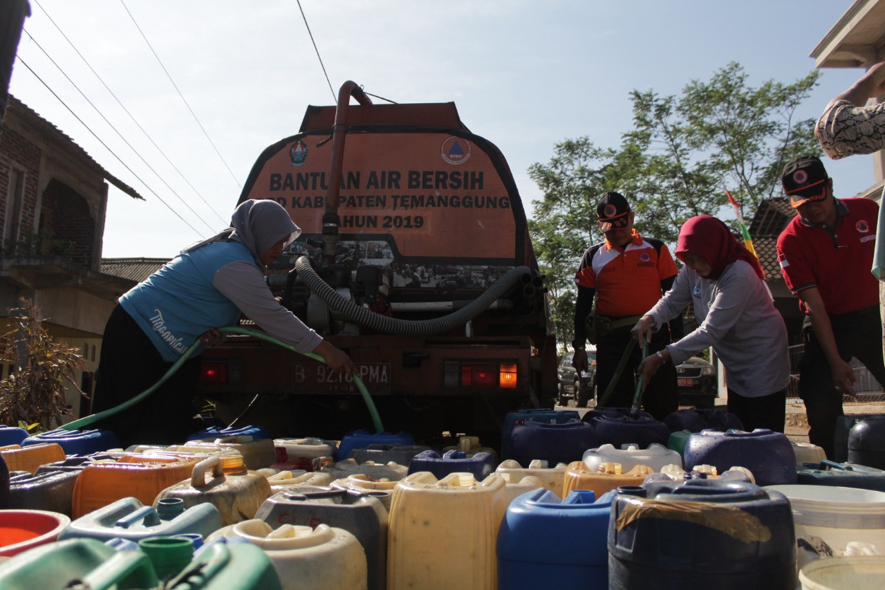 PKK Kabupaten Temannngung Droping Air Bersih