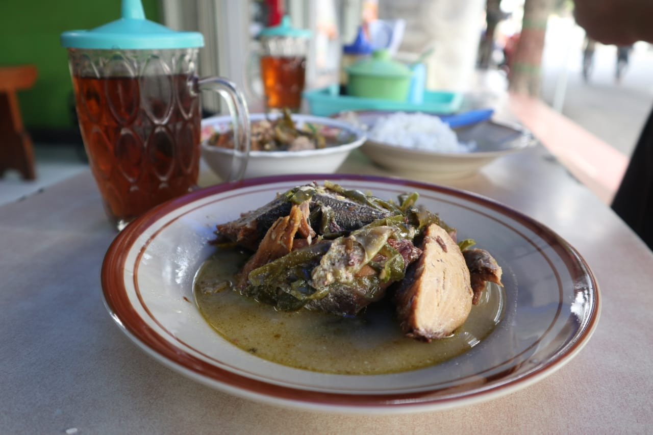 Sensasi Pedas Cabai Hijau Pada Masakan Empis-empis Khas Temanggung