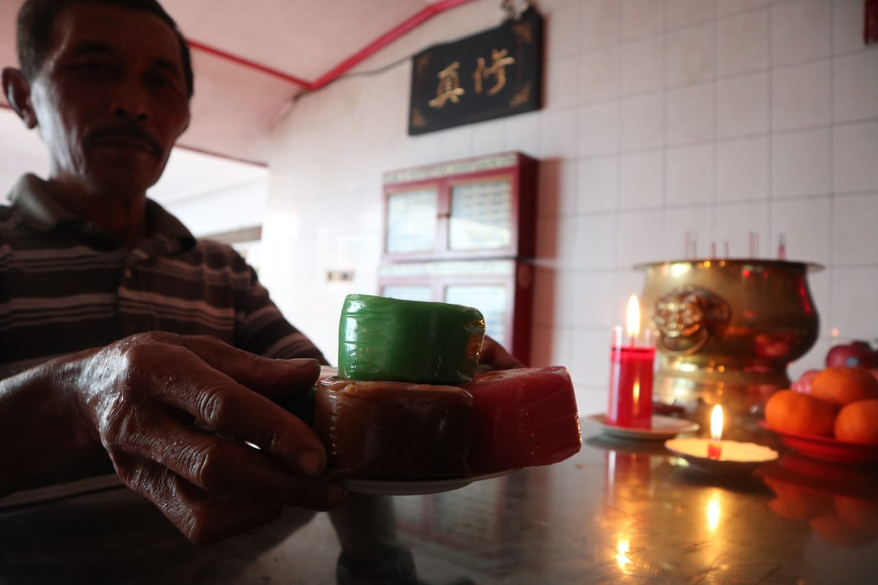 Cap Go Meh di Temanggung Tanpa Pesta Kue Keranjang