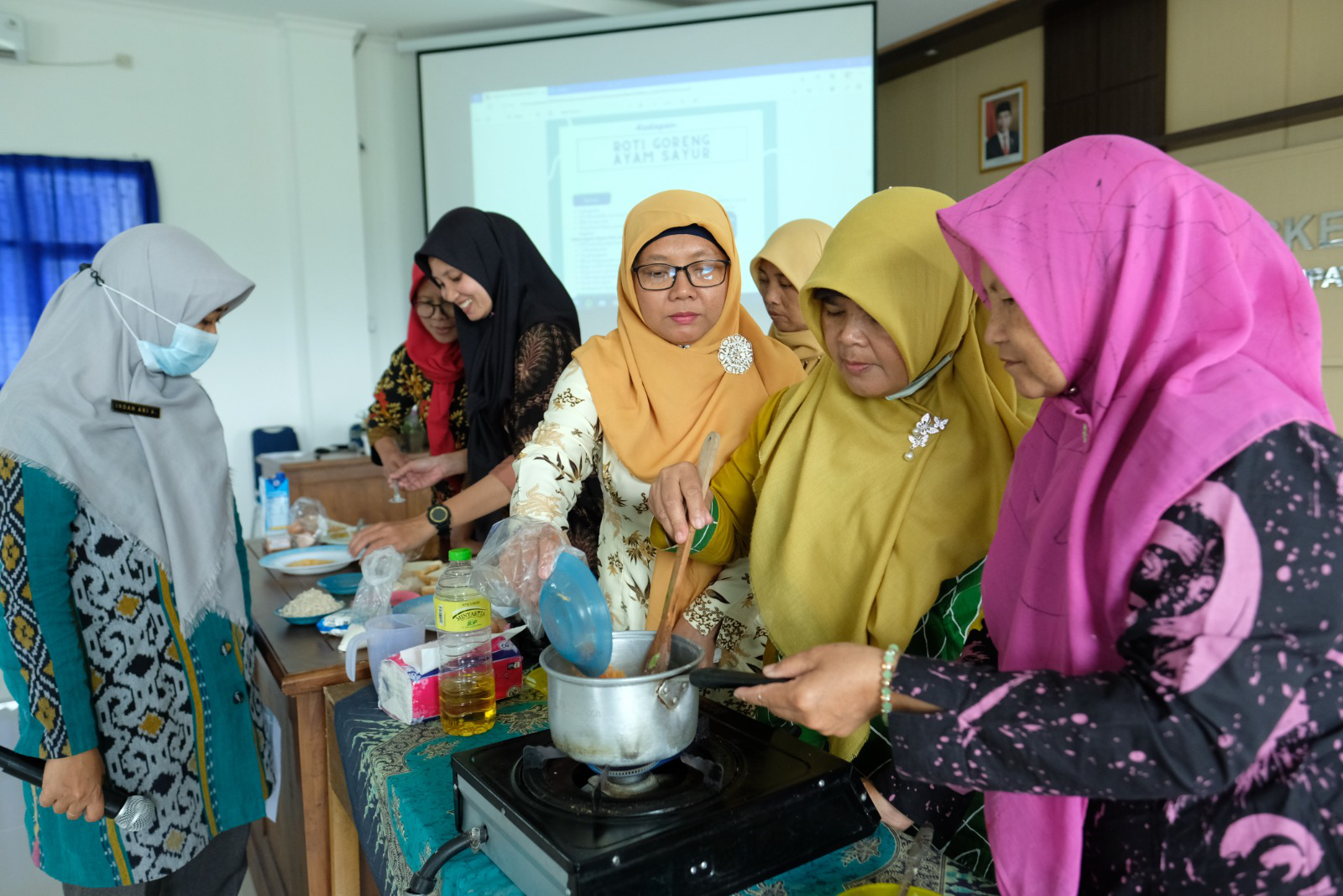 Kader PKK dan Posyandu se-Jumo Ikuti Pelatihan PMT