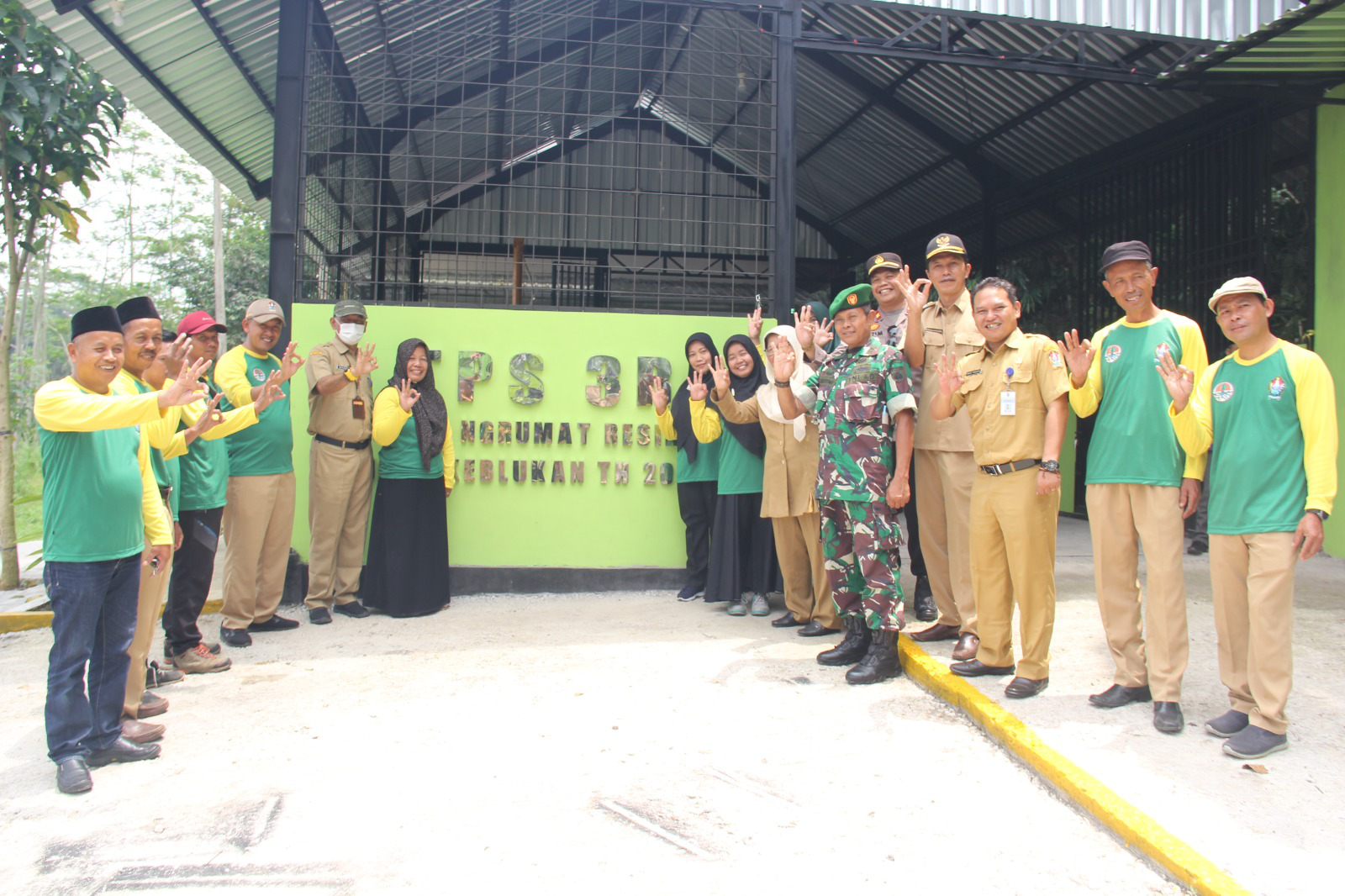 Dukung  Temanggung Bebas Sampah, TPS3R Desa Keblukan Diresmikan