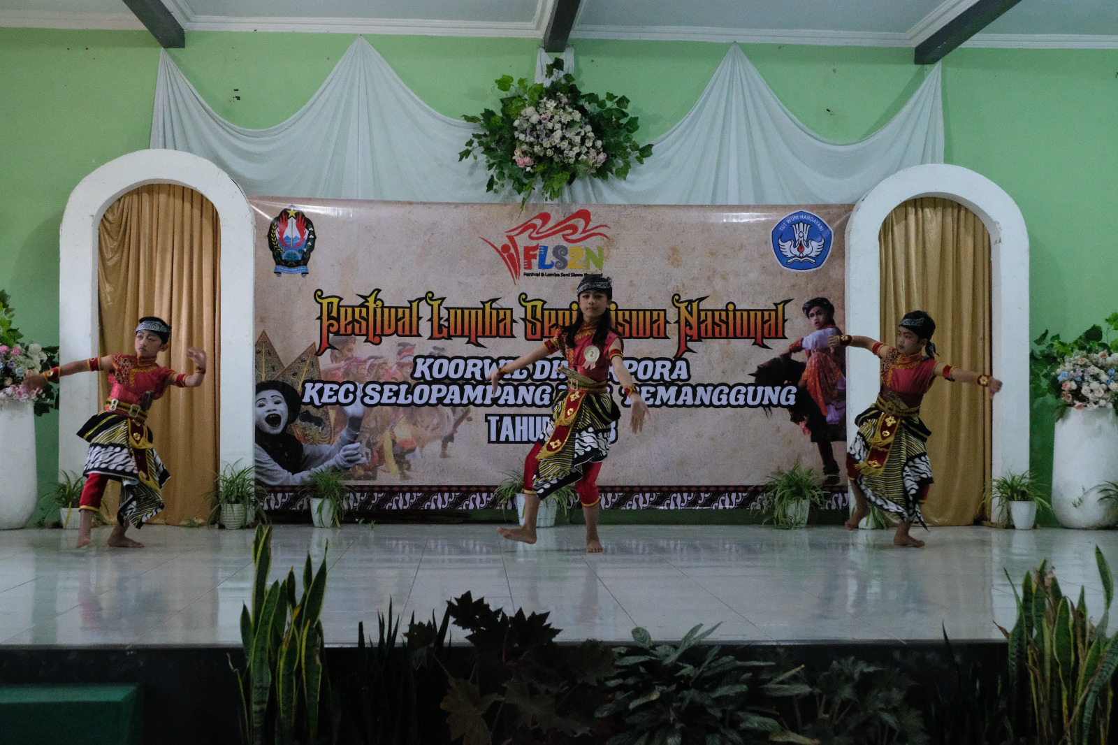 Tumbuhkan Cinta Seni dan Budaya, Korwilcam Dindikpora Selopampang  Gelar FLS2N