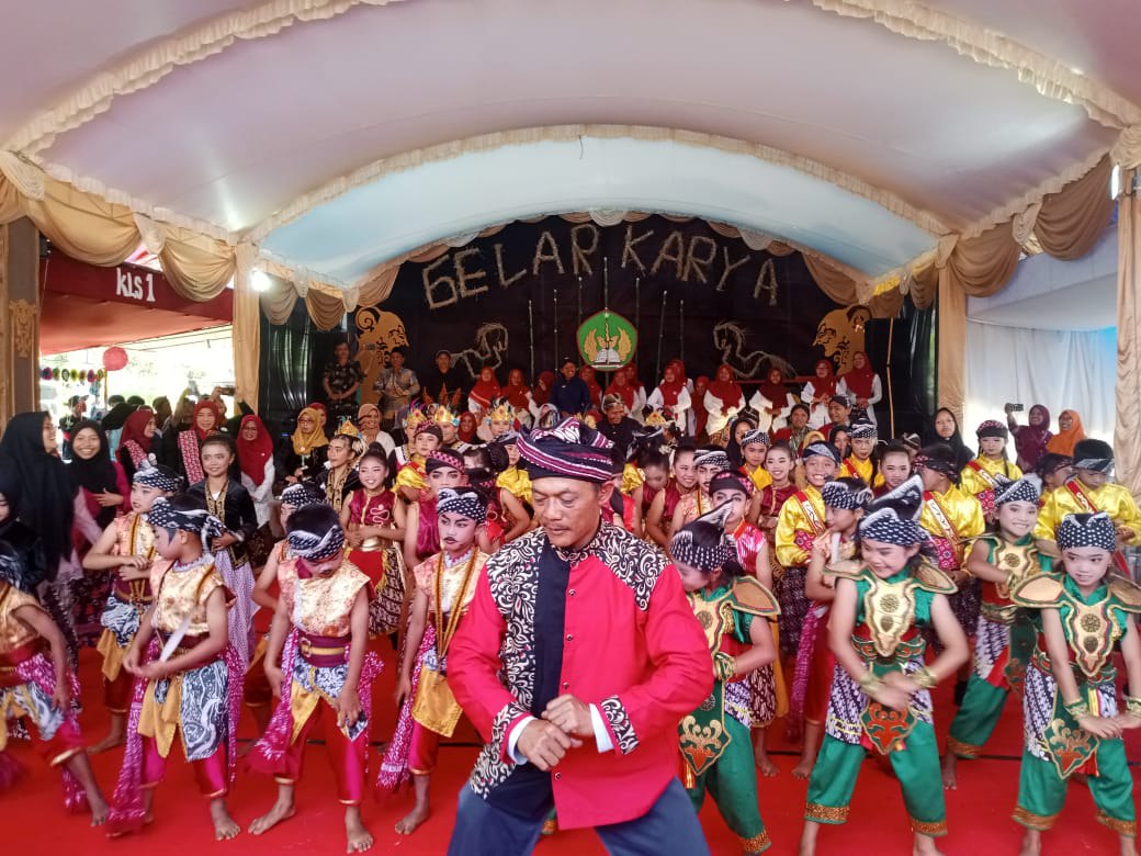 Lestarikan Seni Budaya Melalui Gelar Karya SDN Ngaditirto