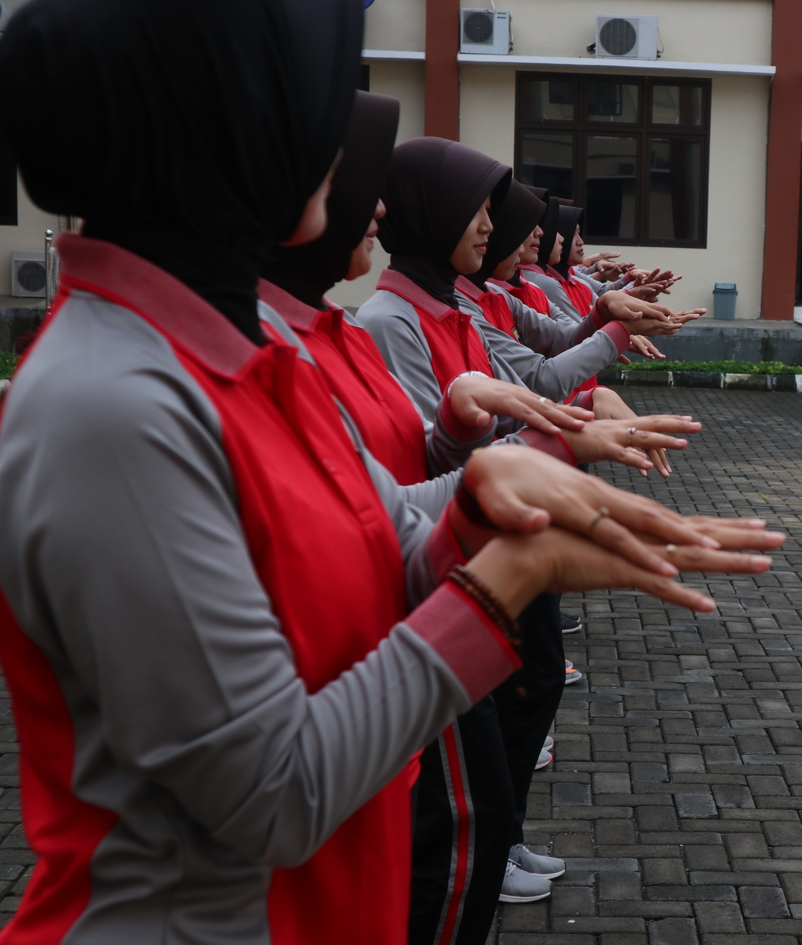 Cegah Covid-19, Polres Temanggung Populerkan Gerakan Senam Cuci Tangan 