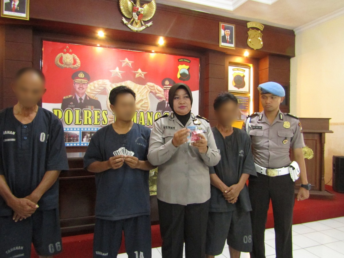 Main Judi Empat Orang Pelaku Berhasil Diamankan Polisi 