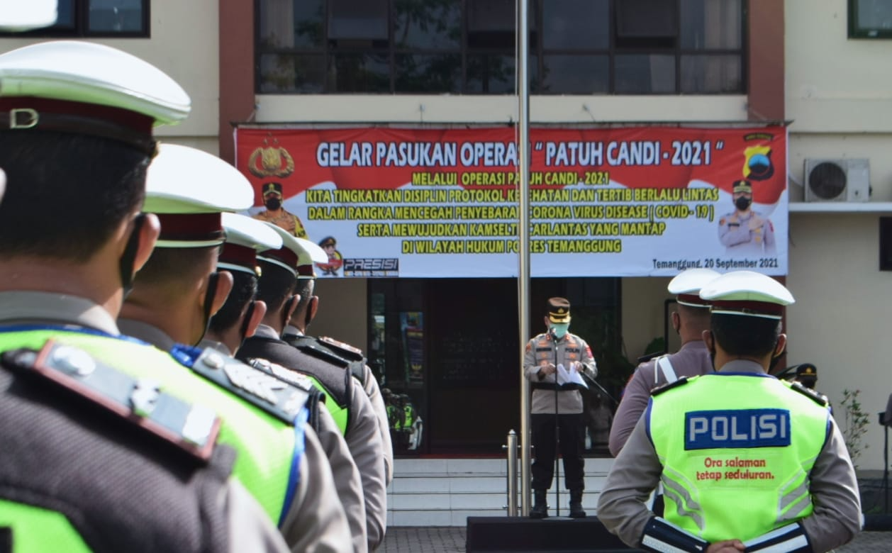 Tingkatkan Disiplin Prokes dan Tertib Berlalu Lintas, Polres Temanggung Gelar Operasi Patuh Candi 