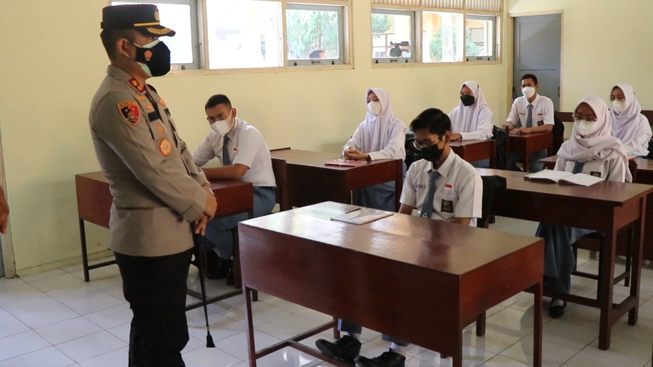 Kapolres Sidak Pelaksanaan PTM di Sekolah