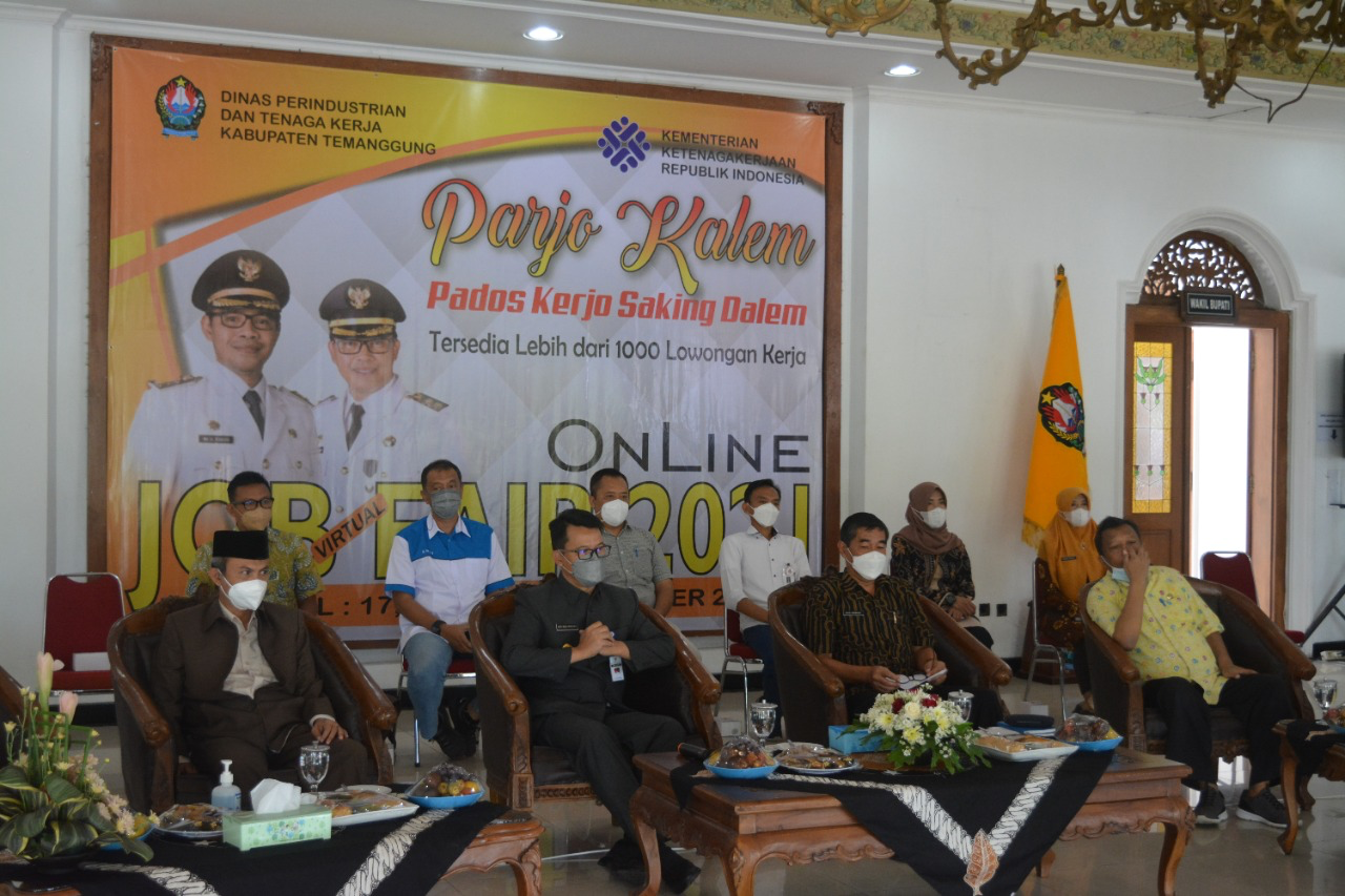 Dinperinaker Gelar Dialog Interaktif Parjo Kalem