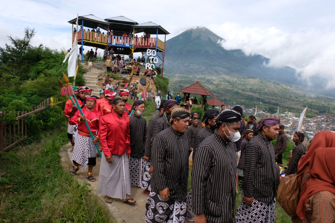 Petani Tembakau di Desa Petarangan Gelar Ritual Botorono