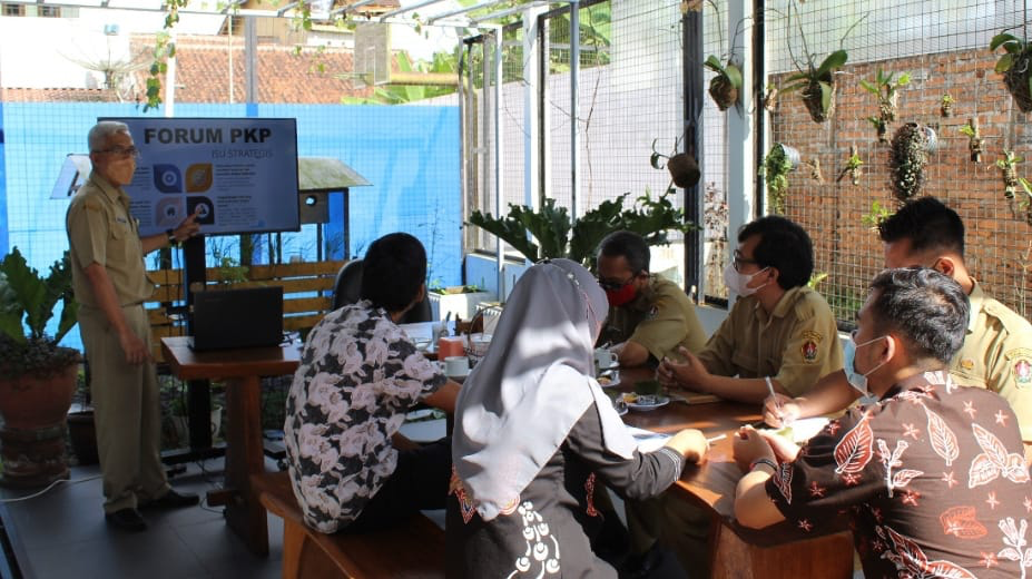 Wujudkan Kota Ramah Lingkungan, Bappeda Gelar Coffe Morning Low Carbon Life Style