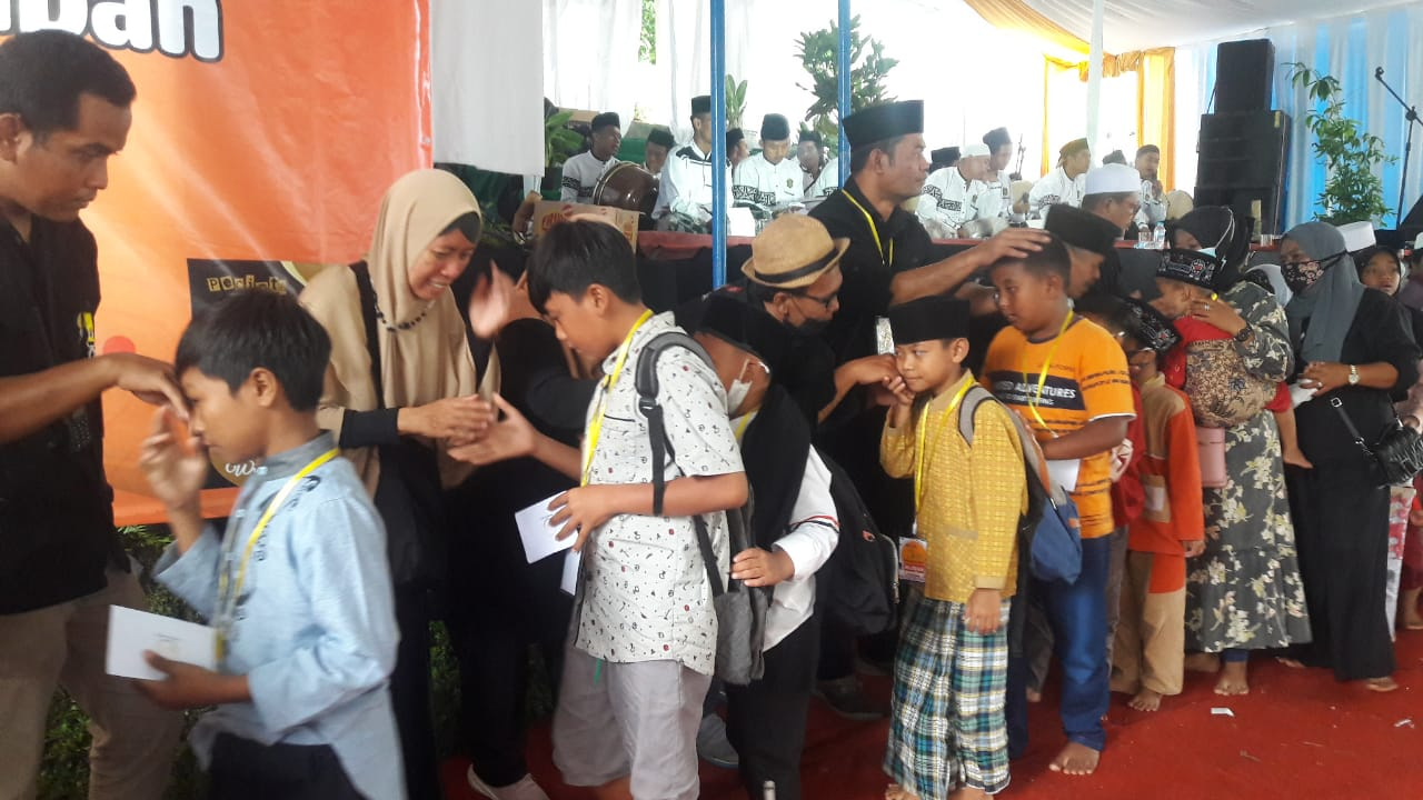 Milad Ke - 3, Temanggung Berhijrah Santuni 300 Anak Yatim Piatu