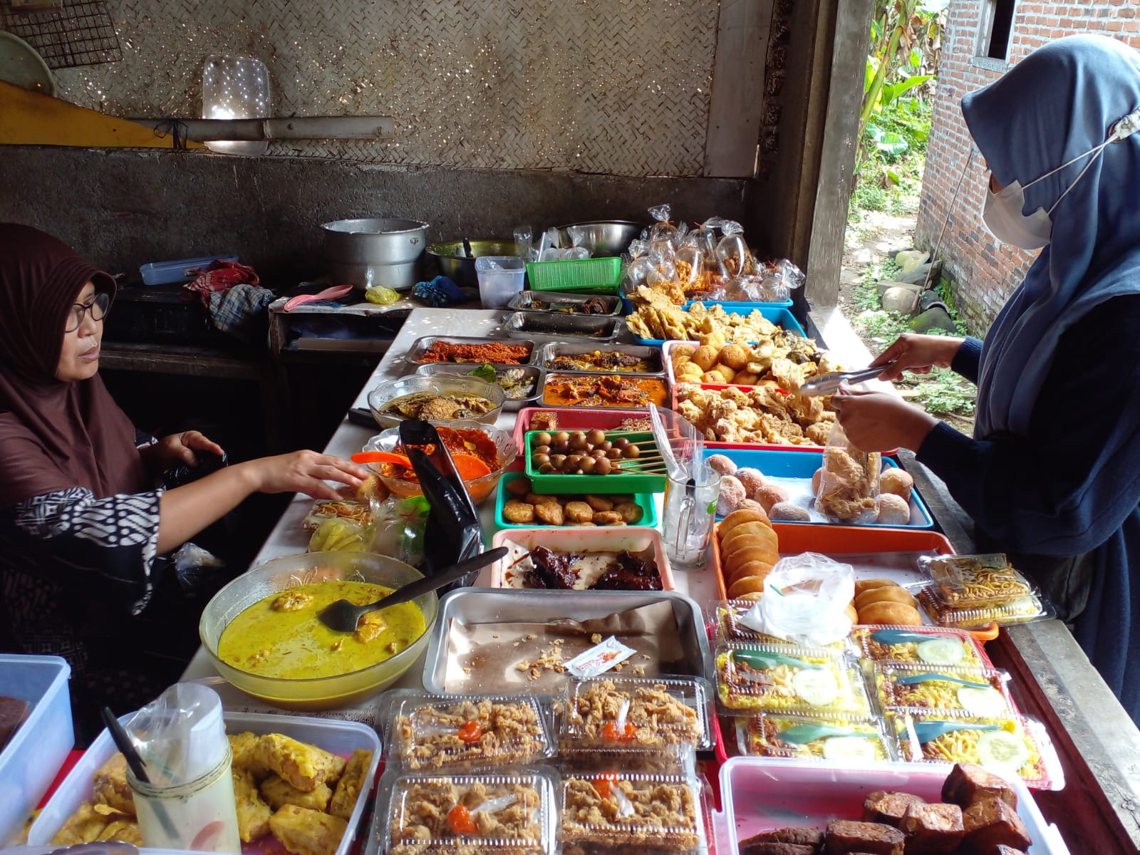 Nikmatnya Sarapan Pagi Bubur Aneka Rupa di Warung Mbak Muk