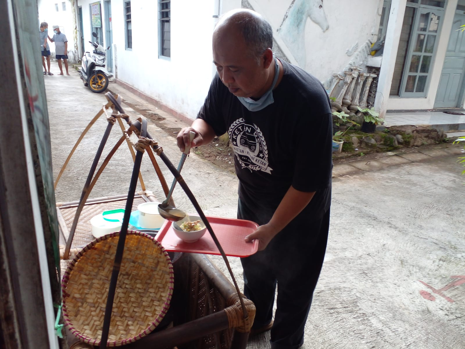 Lezatnya Soto Sapi di Warung Mas Heri