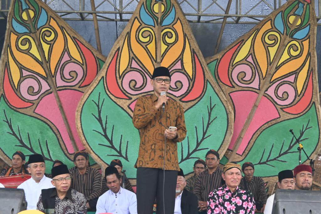 Bupati Hadiri Caturanom Culture Festival