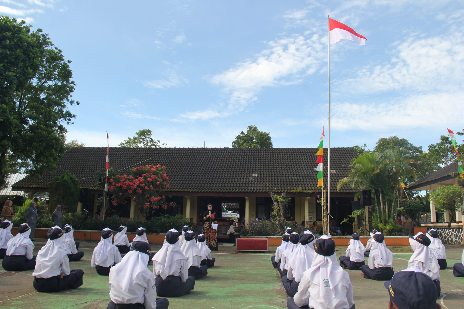 Siswa-siswi SMP N 2 Selopampang Diajak Jo Kawin Bocah