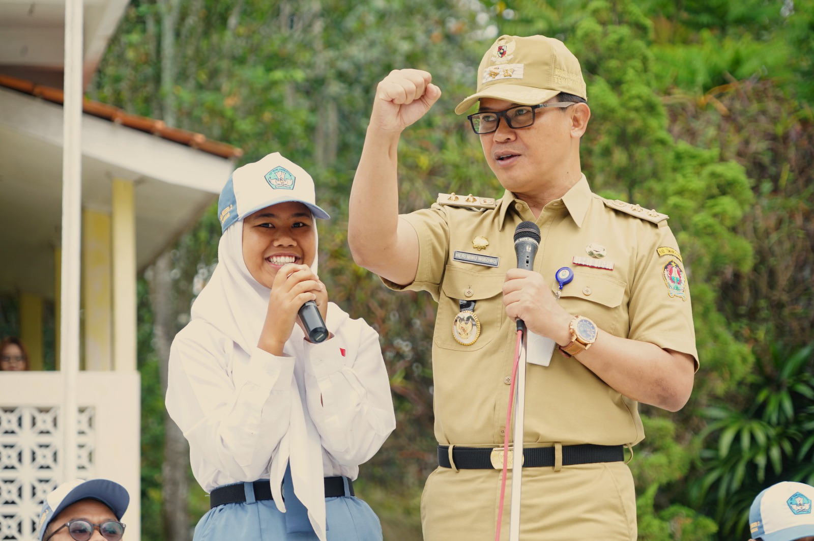 Jadi Pembina Upacara, Wabup Tanamkan Motivasi Kepada Siswa SMAN 2 Temanggung