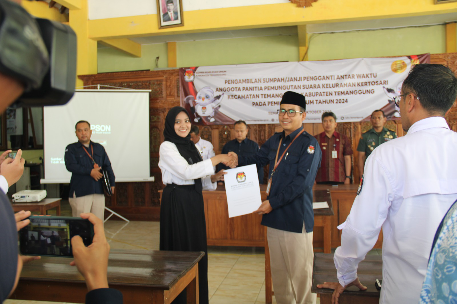 KPU Kabupaten Temanggung Lantik Pengganti Antar Waktu PPS Kertosari