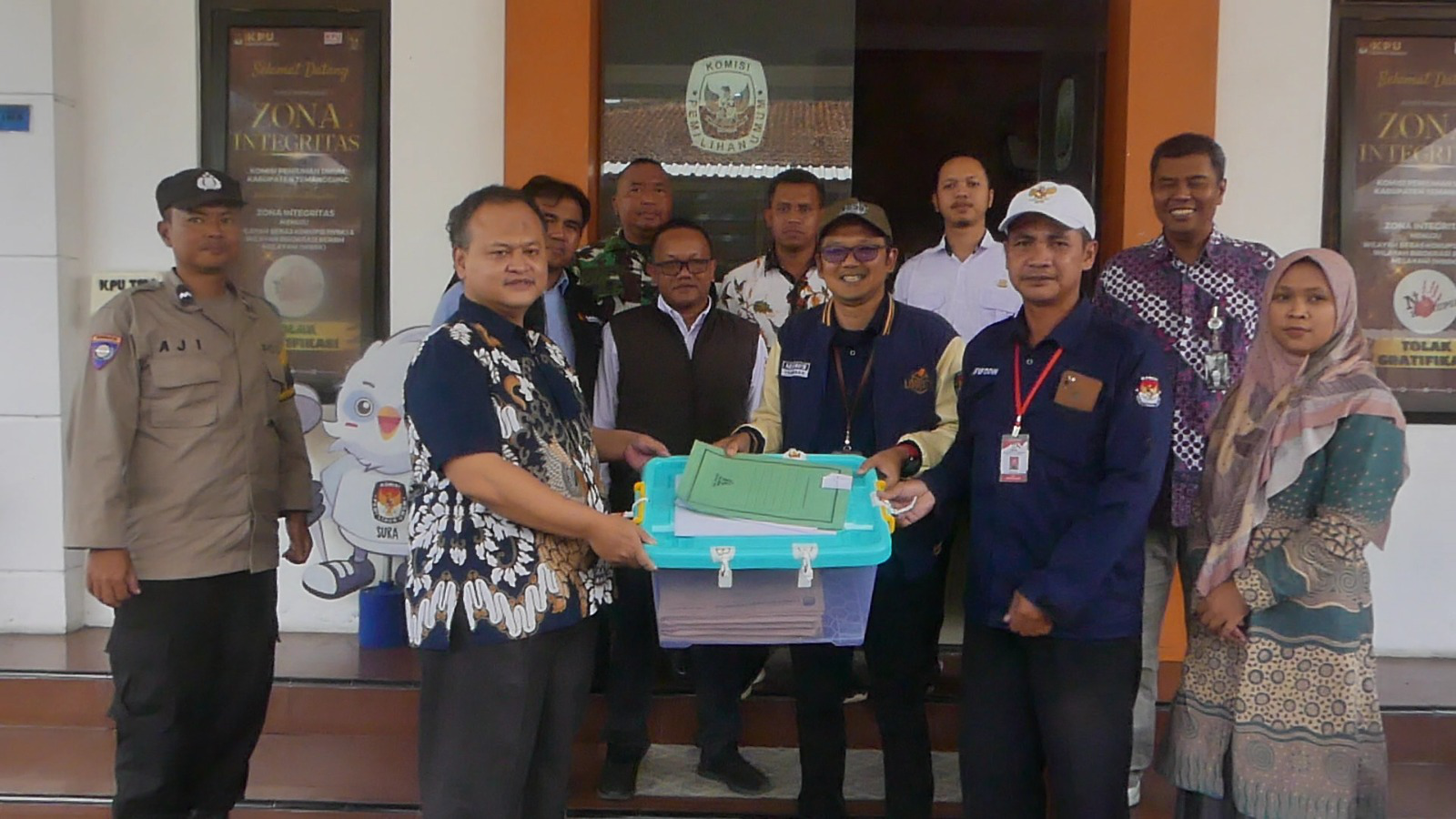 PPK Mulai Kembalikan Logistik Pemilu Ke KPU Temanggung