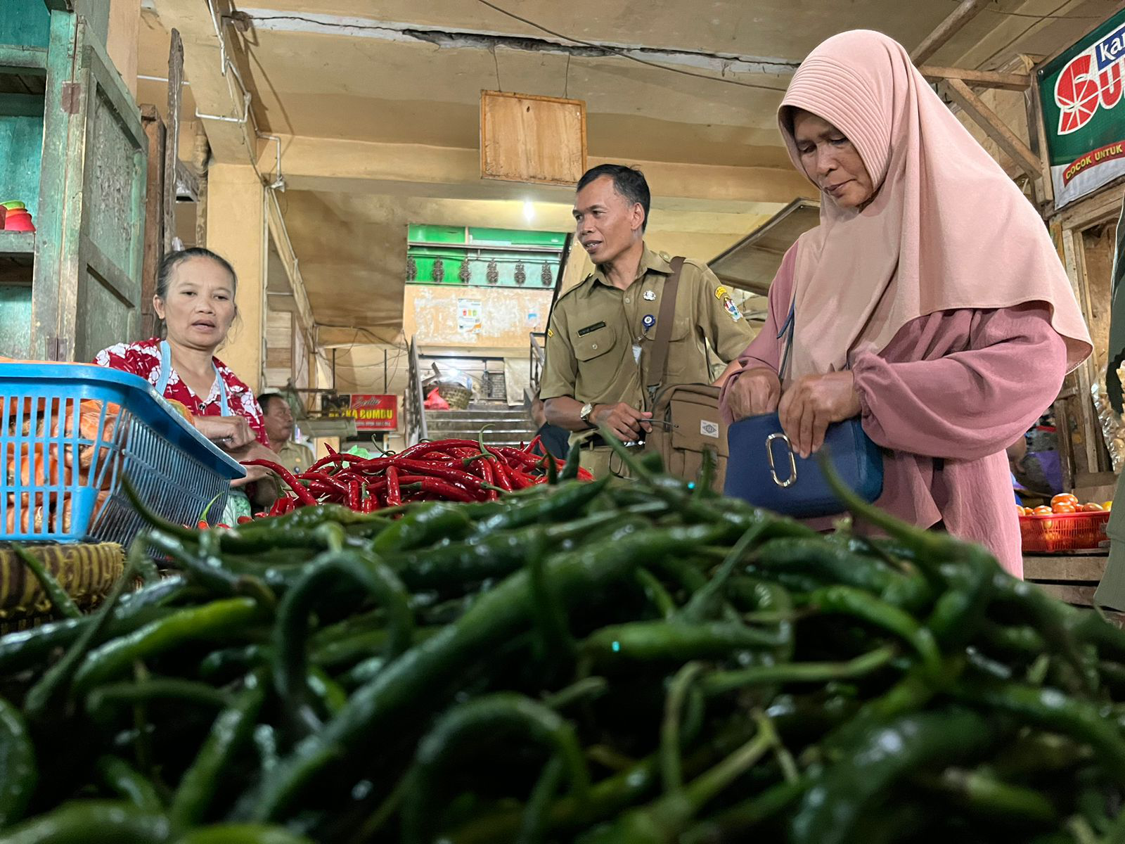 Jelang Puasa, Harga Cabai dan Daging Ayam Alami Kenaikan