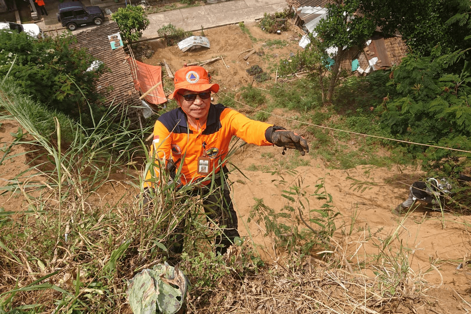 Upaya Cegah Bencana Longsor, BPBD Tanam Rumput Vetiver