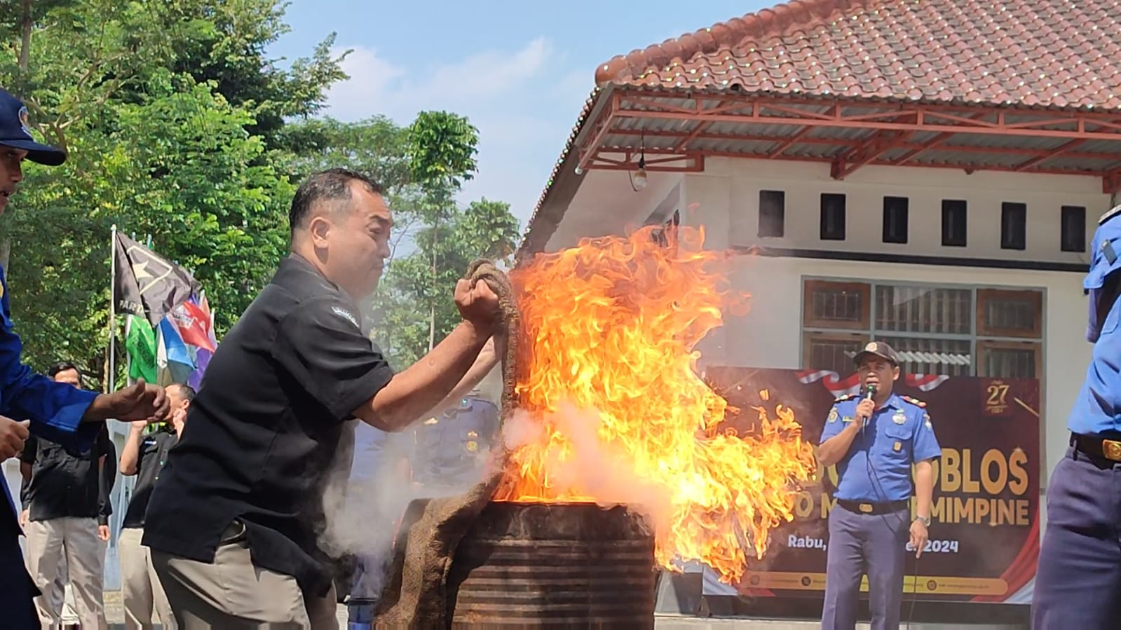 Antisipasi Kebakaran Dokumen Pemilu, KPU Temanggung Adakan Pelatihan Penanganan Kebakaran