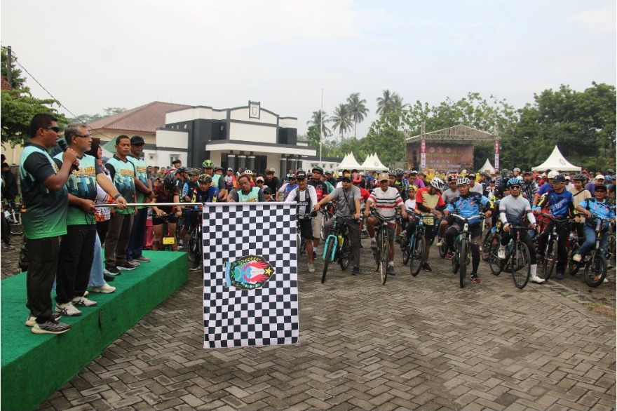 Kodim 0706/Temanggung Gelar Fun Bike dan Senam Sehat Meriah untuk Peringati HUT TNI