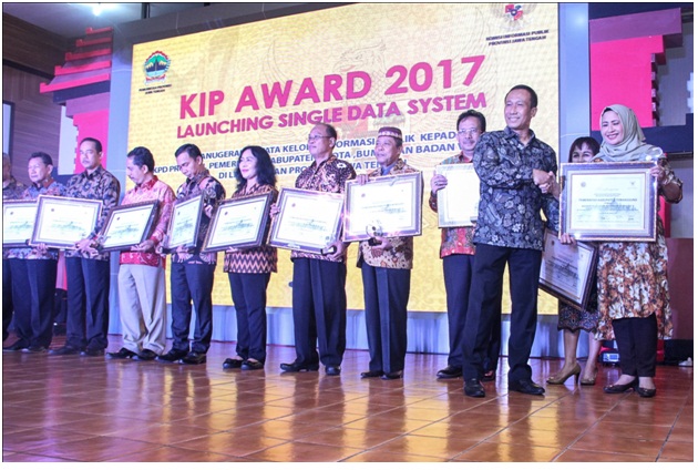 Pemerintah Kabupaten Temanggung Raih Sepuluh Besar KIP Award 2017