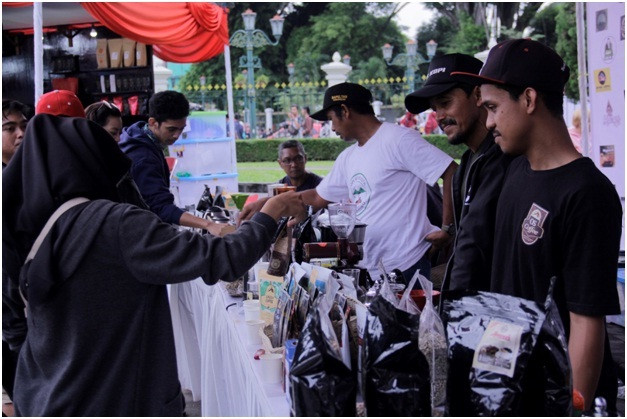 Gelar Kopi Temanggung di Titik Nol Kilometer Yogyakarta